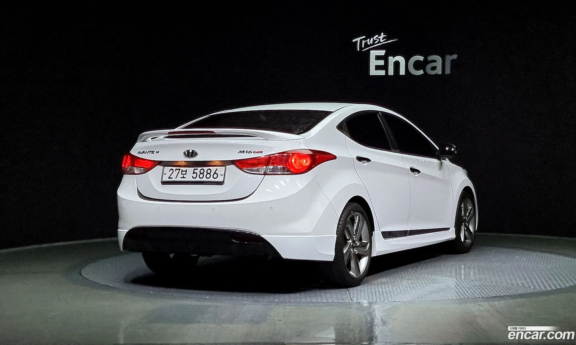 Hyundai Avante V M16 Gdi Deluxe 2012 - фотография 16779693