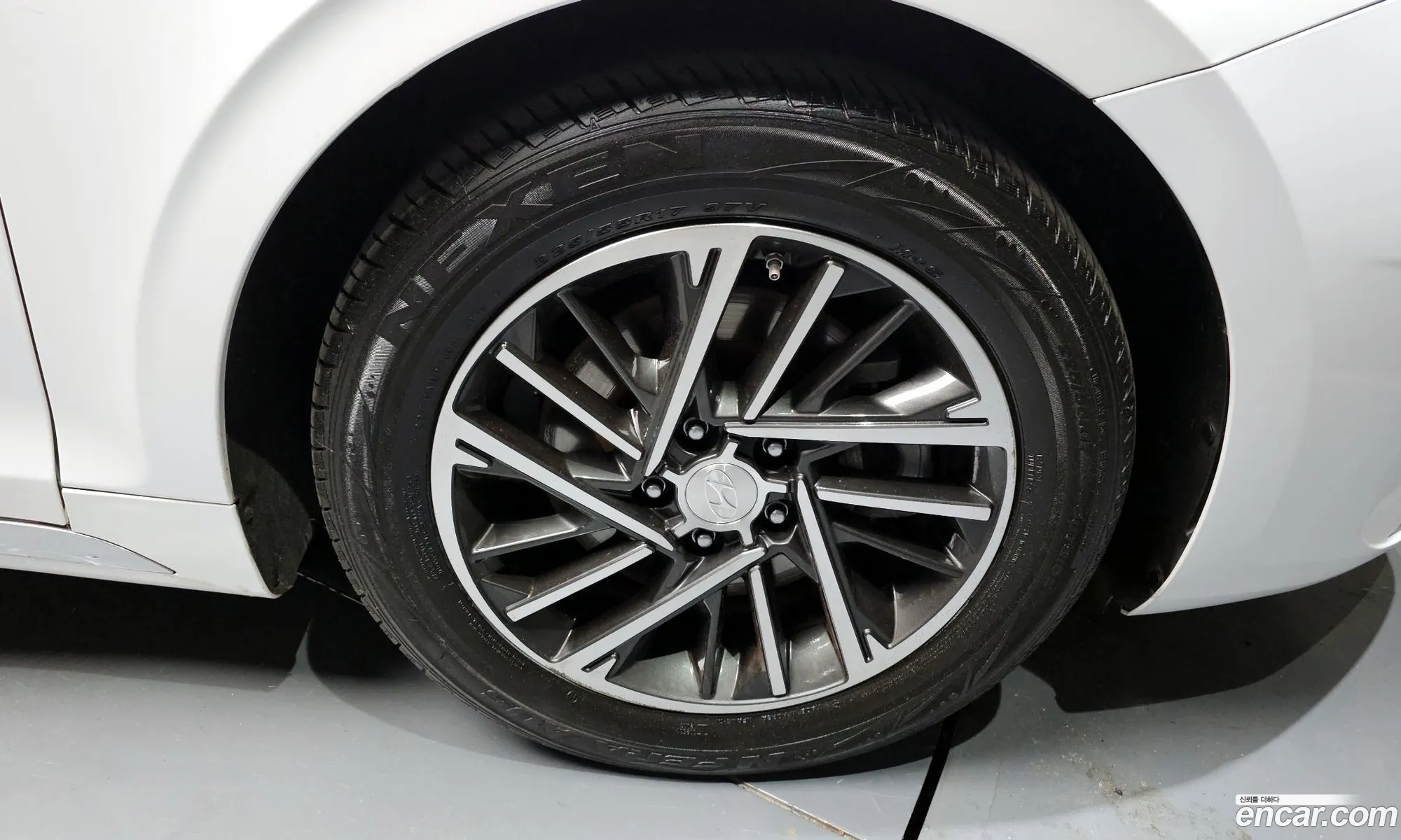 Hyundai Grandeur Vi 25 2020 - фотография 12066319