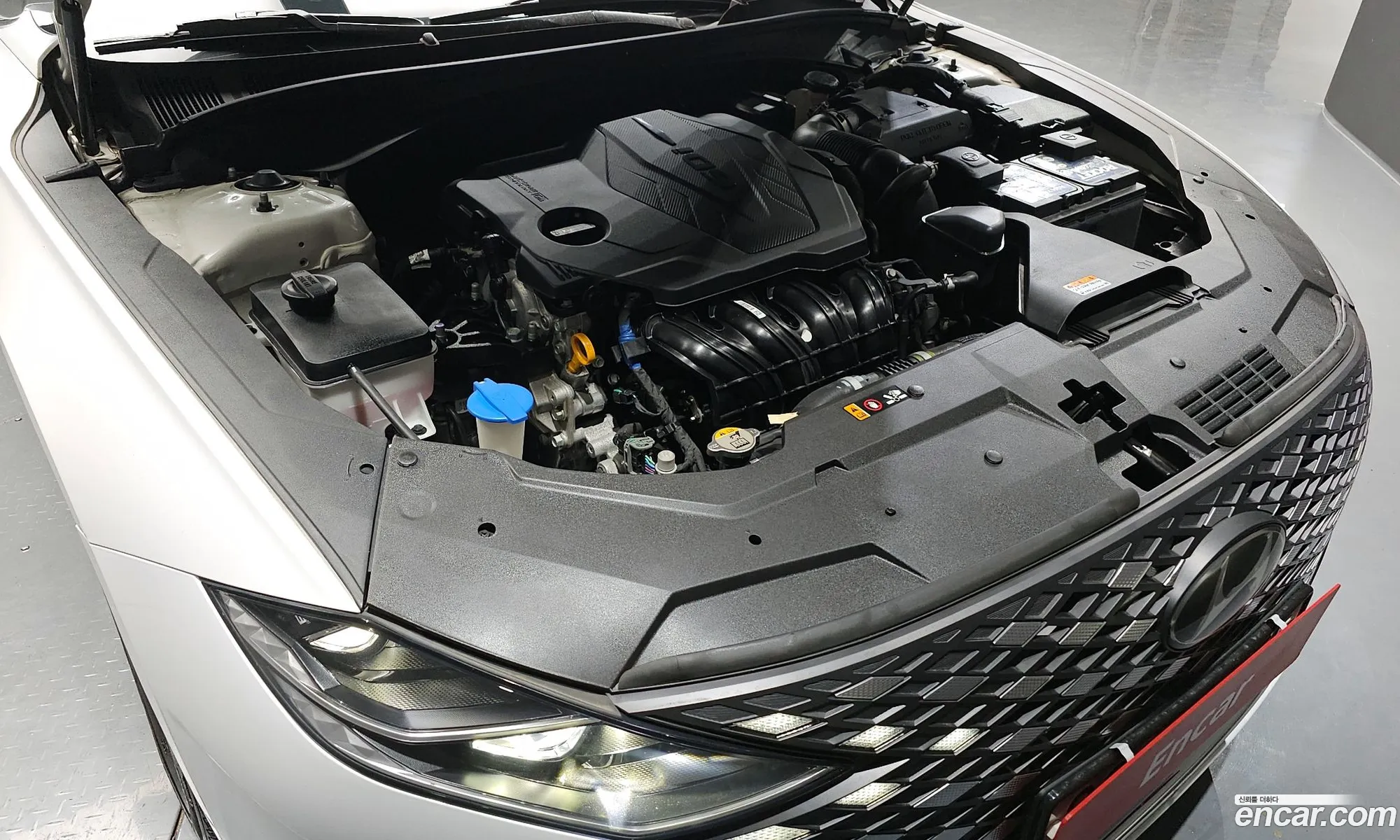 Hyundai Grandeur Vi 25 2020 - фотография 12066320
