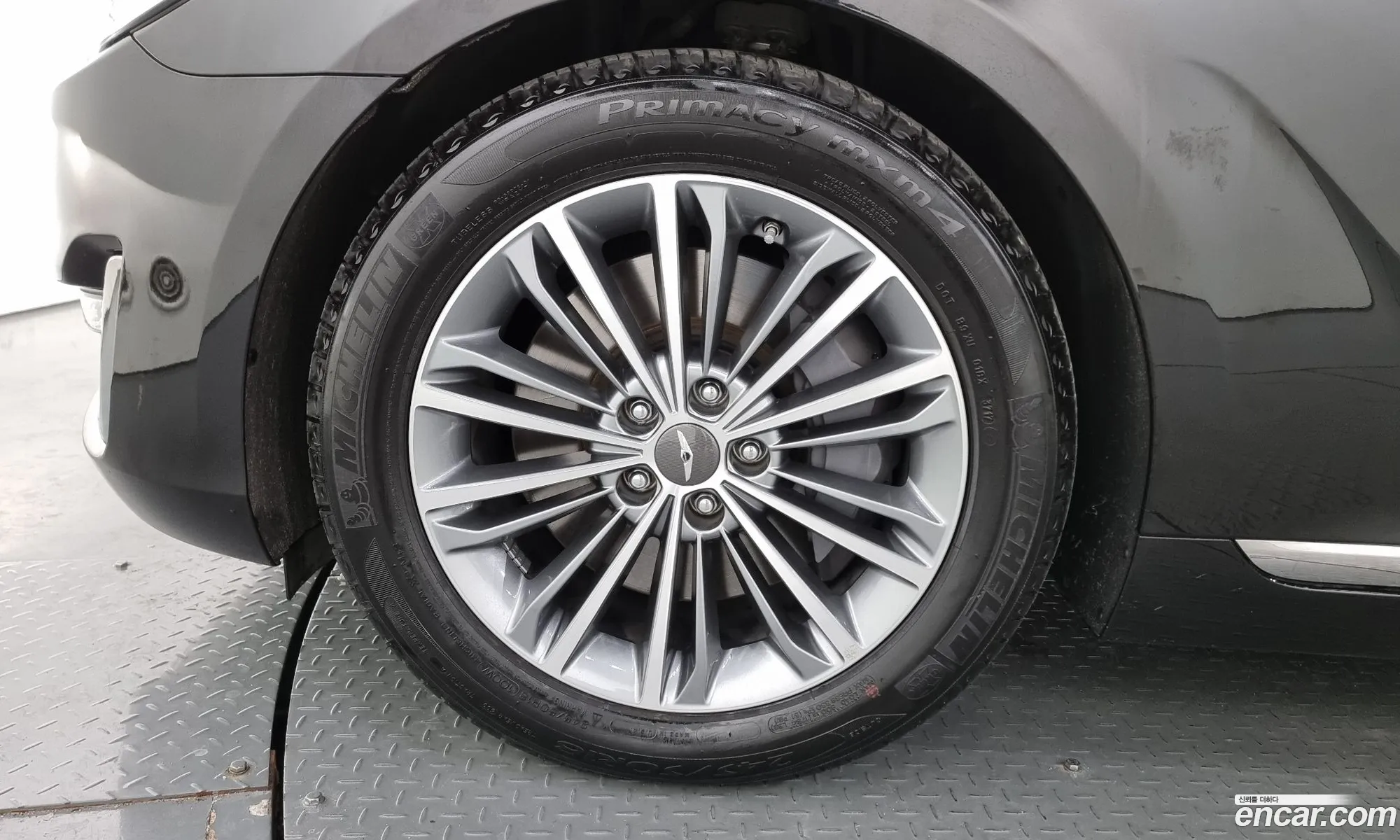 Genesis G90 I 38 Gdi 2018 - фотография 917813