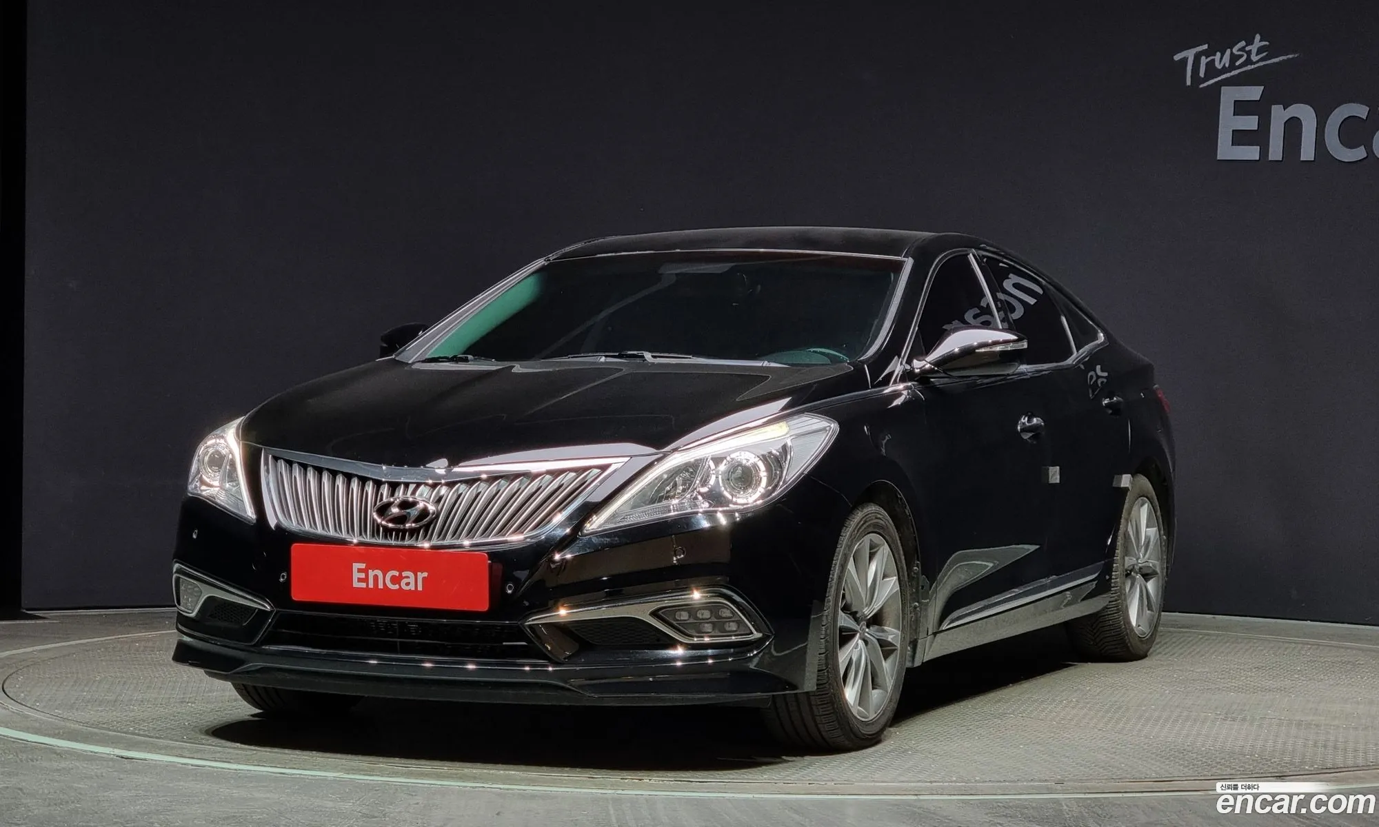 Hyundai Grandeur V Hg240 Modern 2015 - фотография 16833638