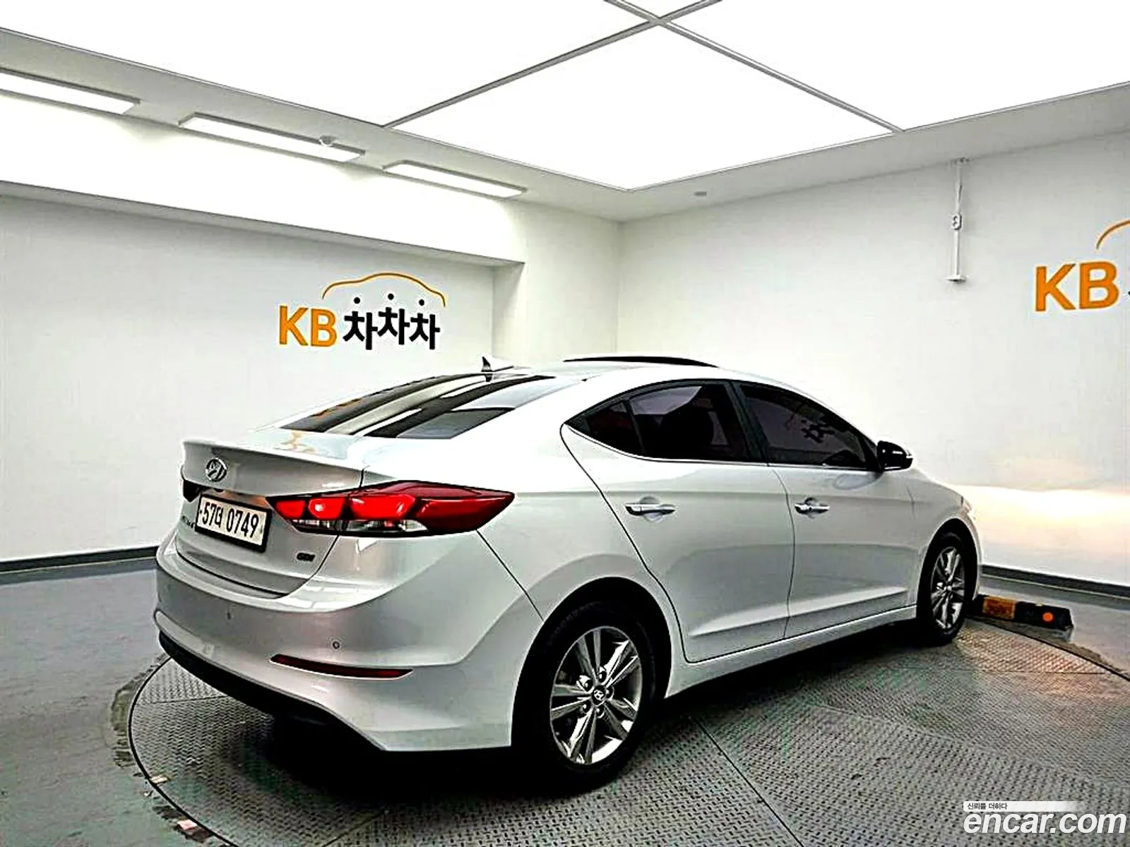 Hyundai Avante 16 Gdi Modern 2016 - фотография 16029002