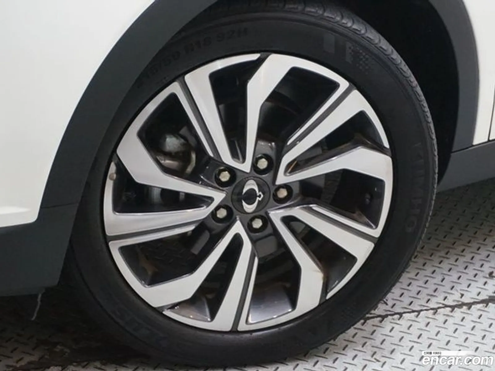 Ssangyong Tivoli Tivoli Gasoline 15 2Wd 2021 - фотография 17177088