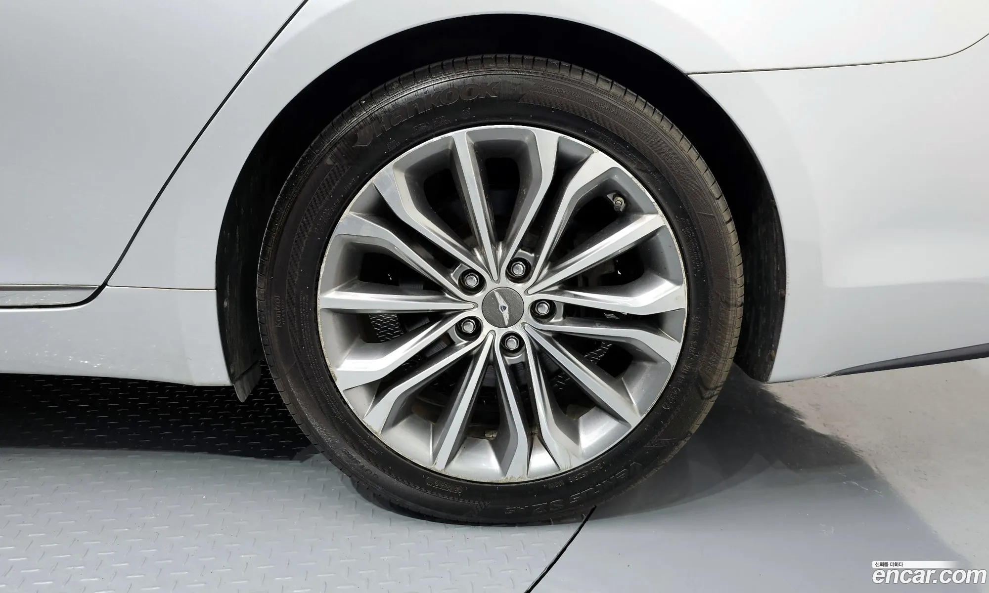Hyundai Genesis Ii G330 Modern 2016 - фотография 11790408