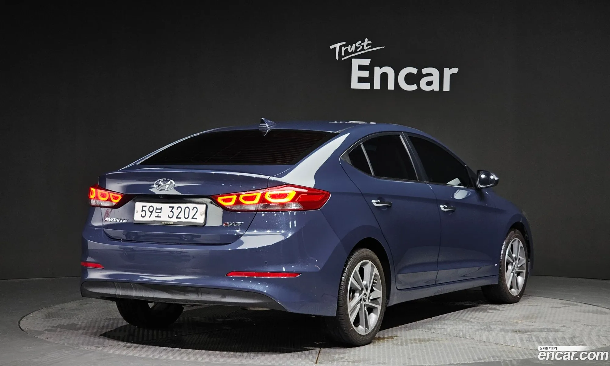Hyundai Avante 16 E-Vgt Premium 2016 - фотография 17476620