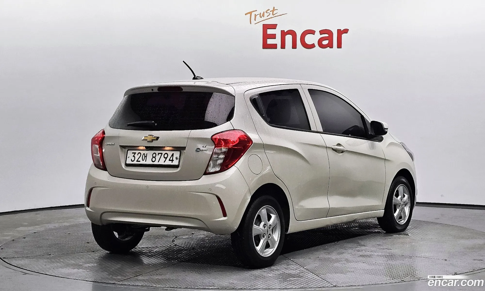 Chevrolet Spark Lt 2016 - фотография 6778955