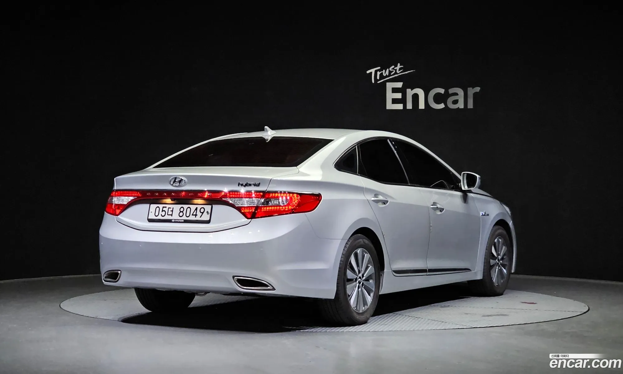 Hyundai Grandeur V Premium 2015 - фотография 12008728