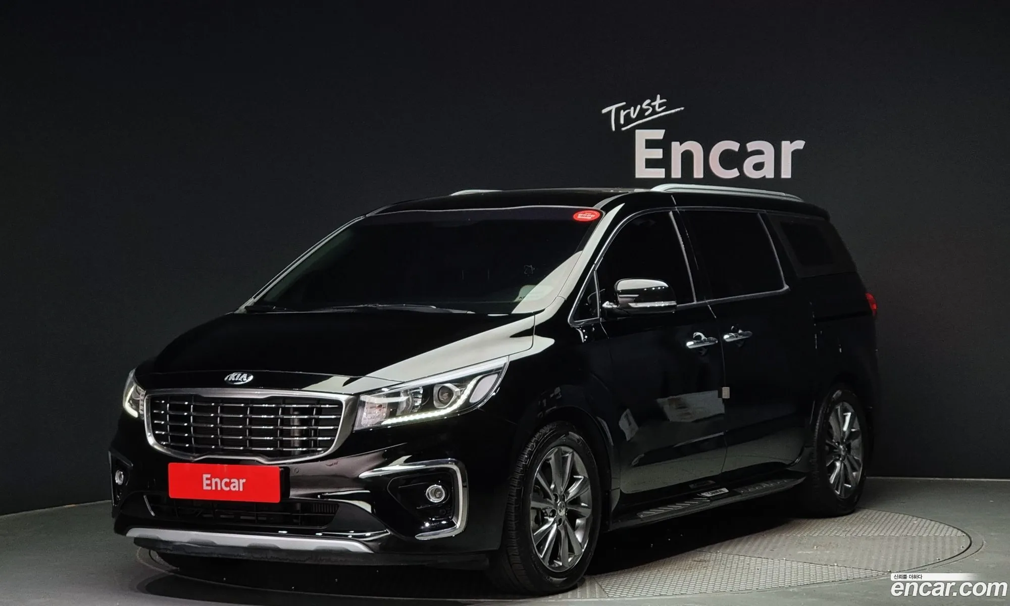 Kia Carnival 9-Seater Prestige 2020 - фотография 15849876