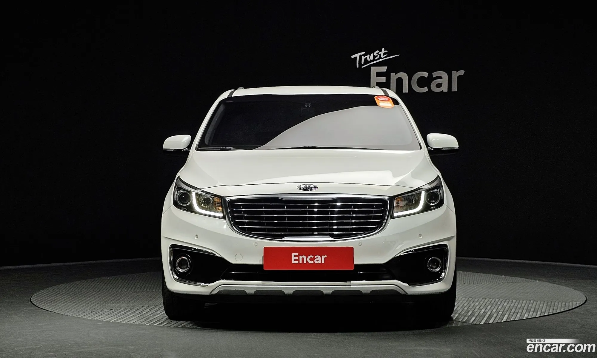 Kia Carnival 9-Seater Prestige 2017 - фотография 18734570