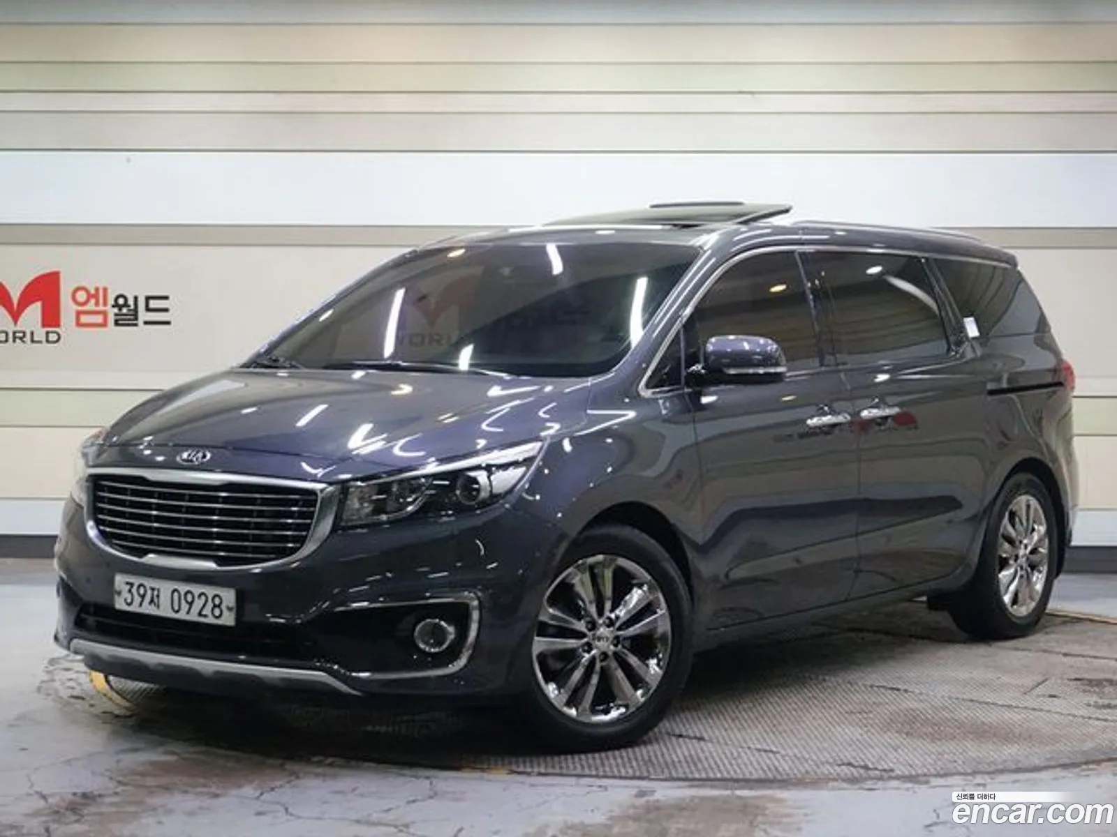 Kia Carnival 7-Seater Limousine 2016 - фотография 19766755