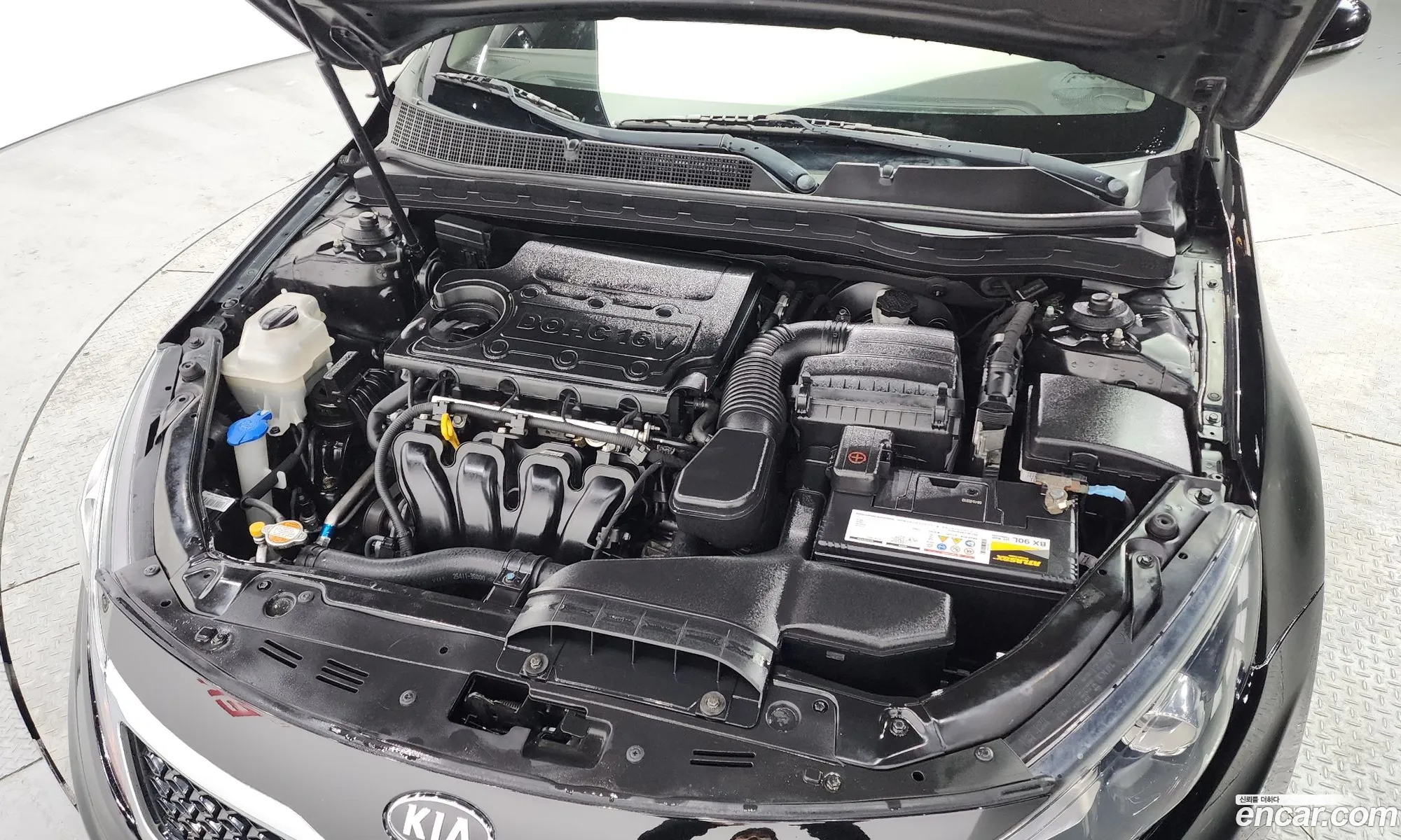 Kia K5 I 20 Deluxe 2011 - фотография 19053160