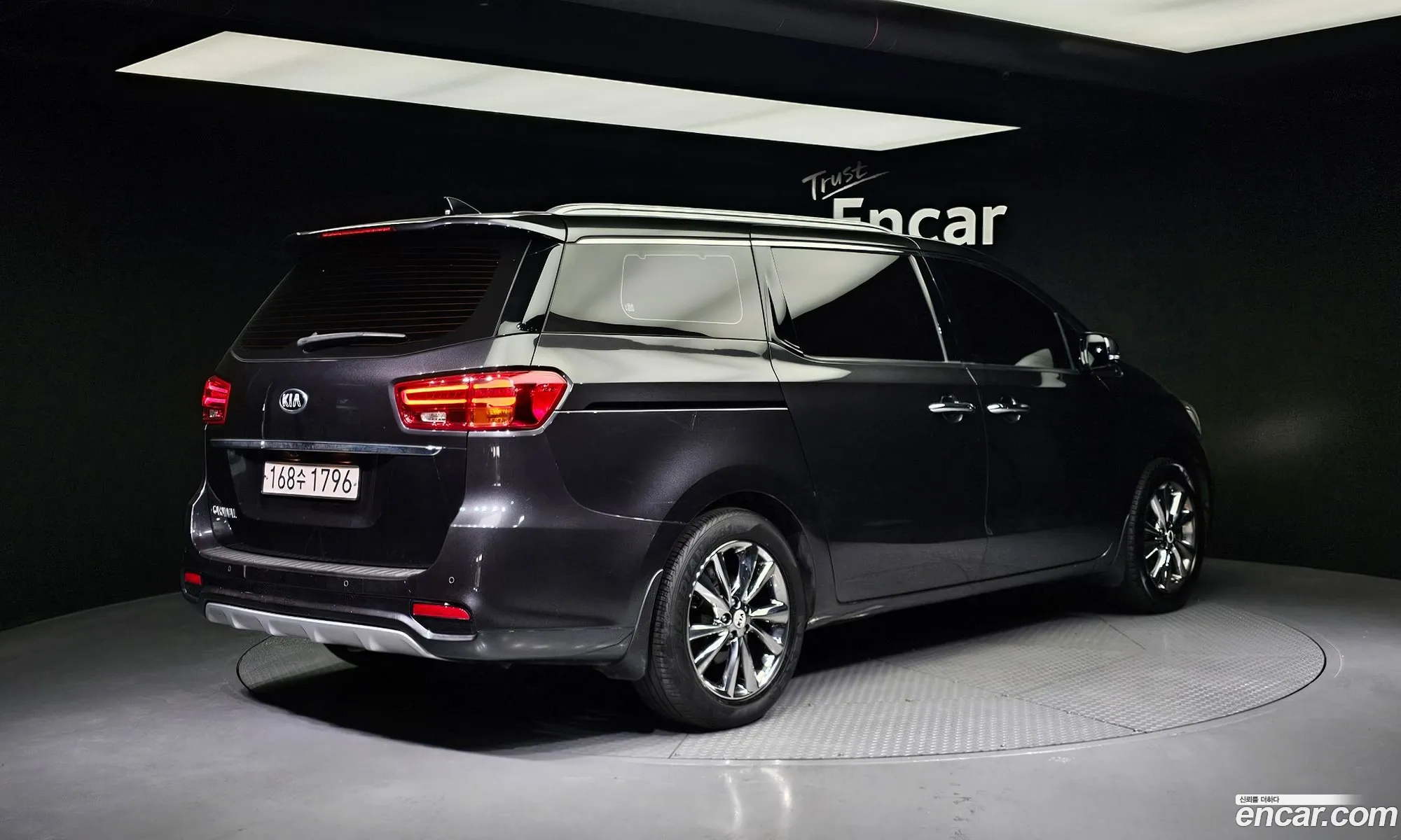 Kia Carnival Iii 9-Seater Noblesse 2019 - фотография 11154852