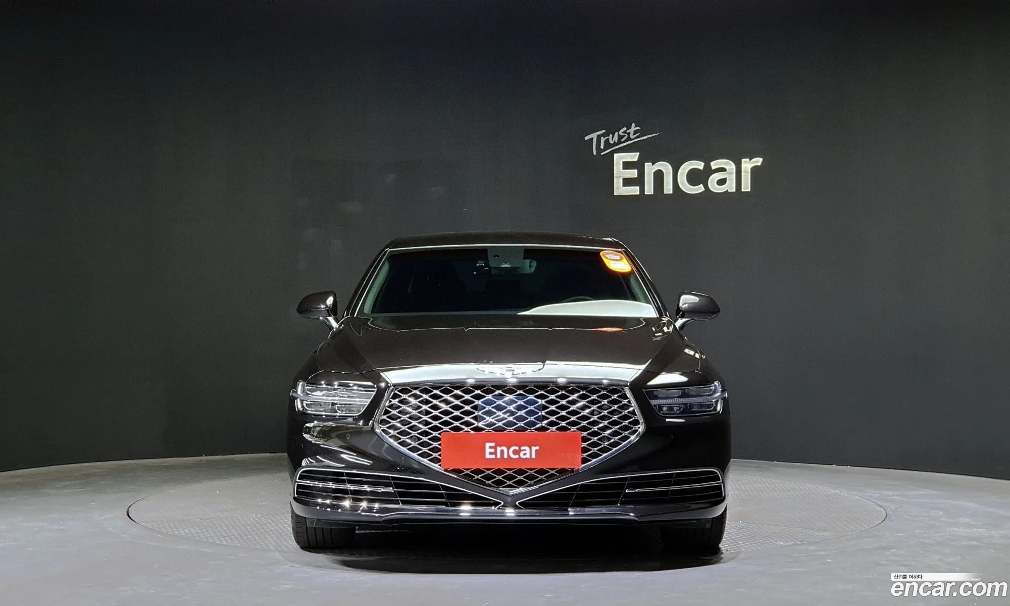 Genesis G90 I 38 Awd 2019 - фотография 1025353