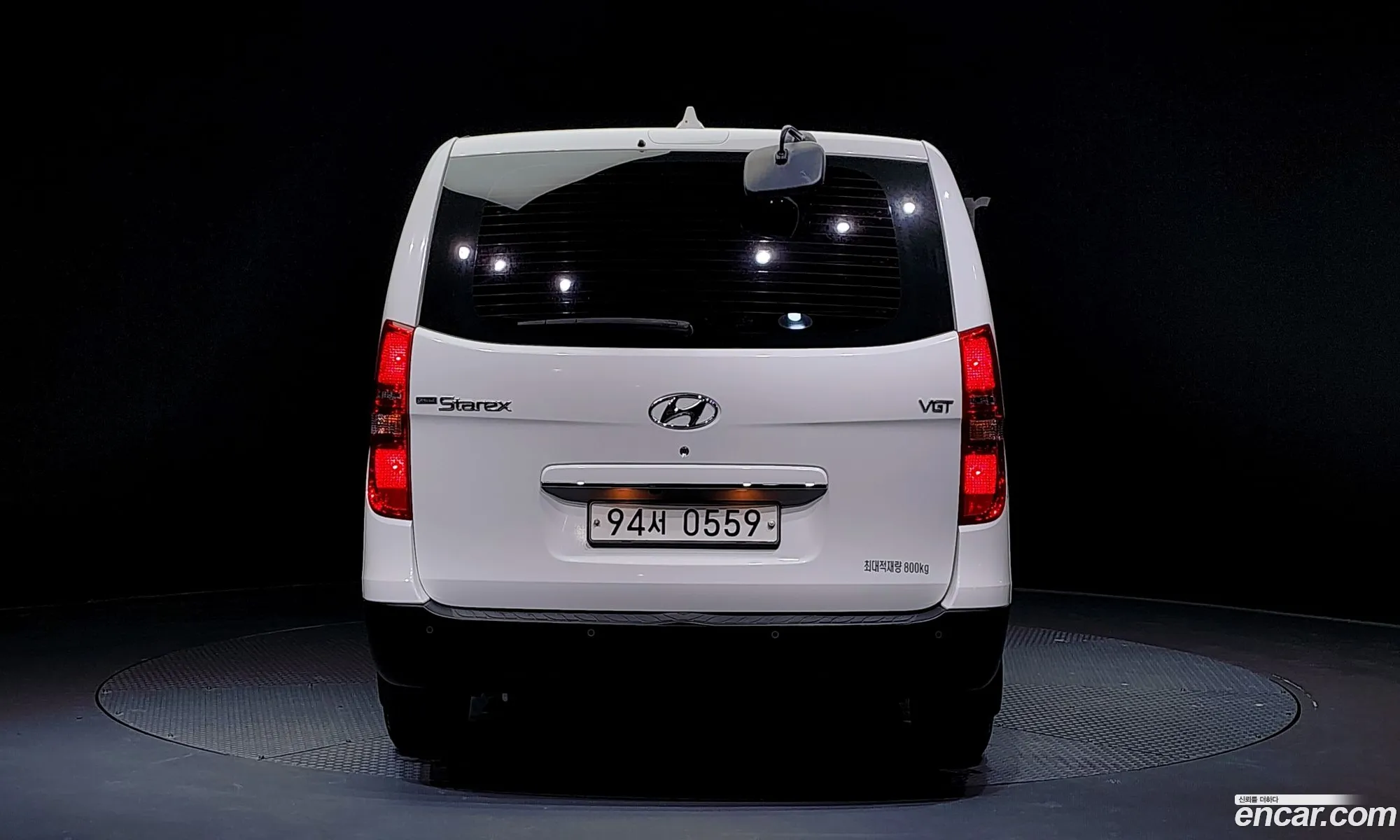 Hyundai Starex 3-Seater Van 2019 - фотография 12935780