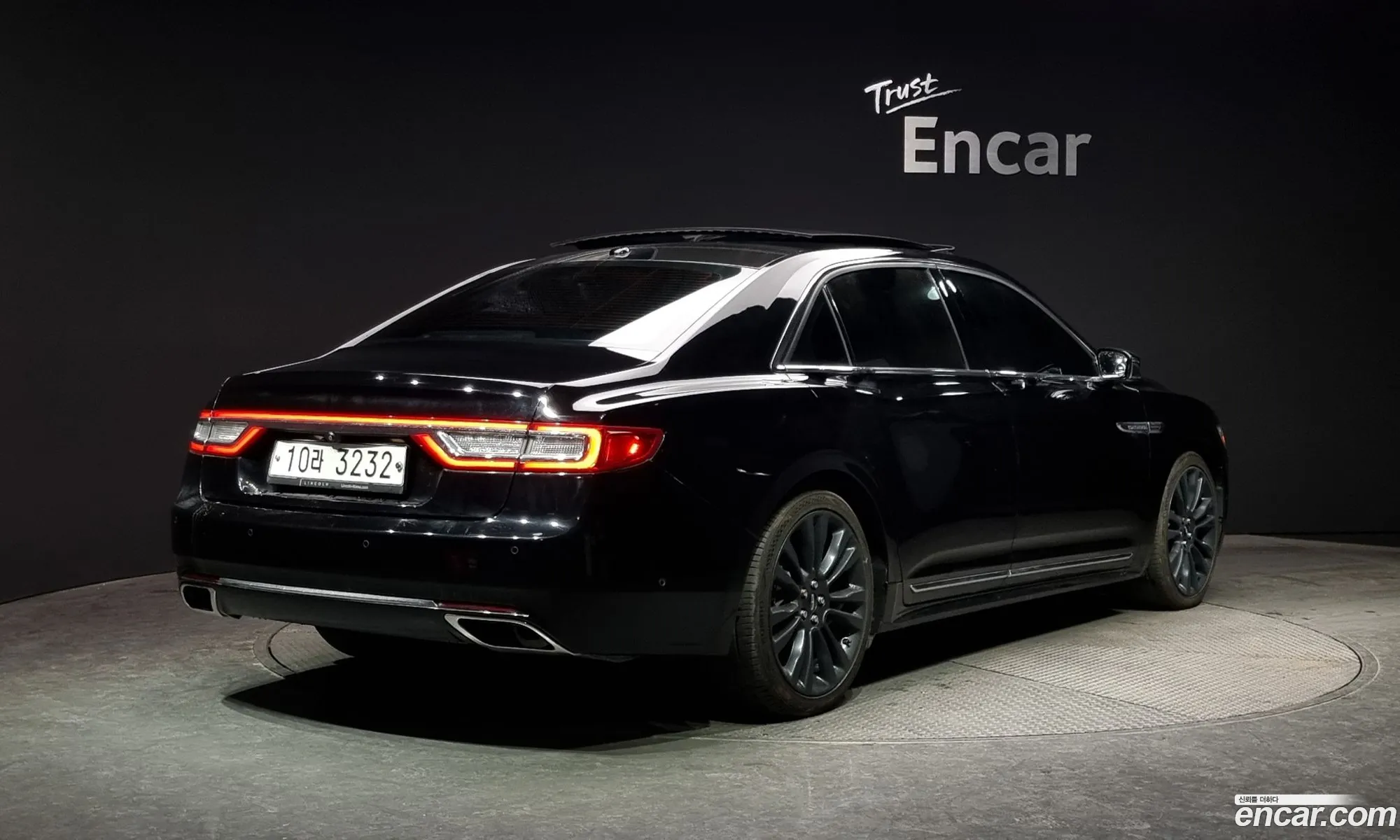 Lincoln Continental X 30 Awd 2017 - фотография 3744975