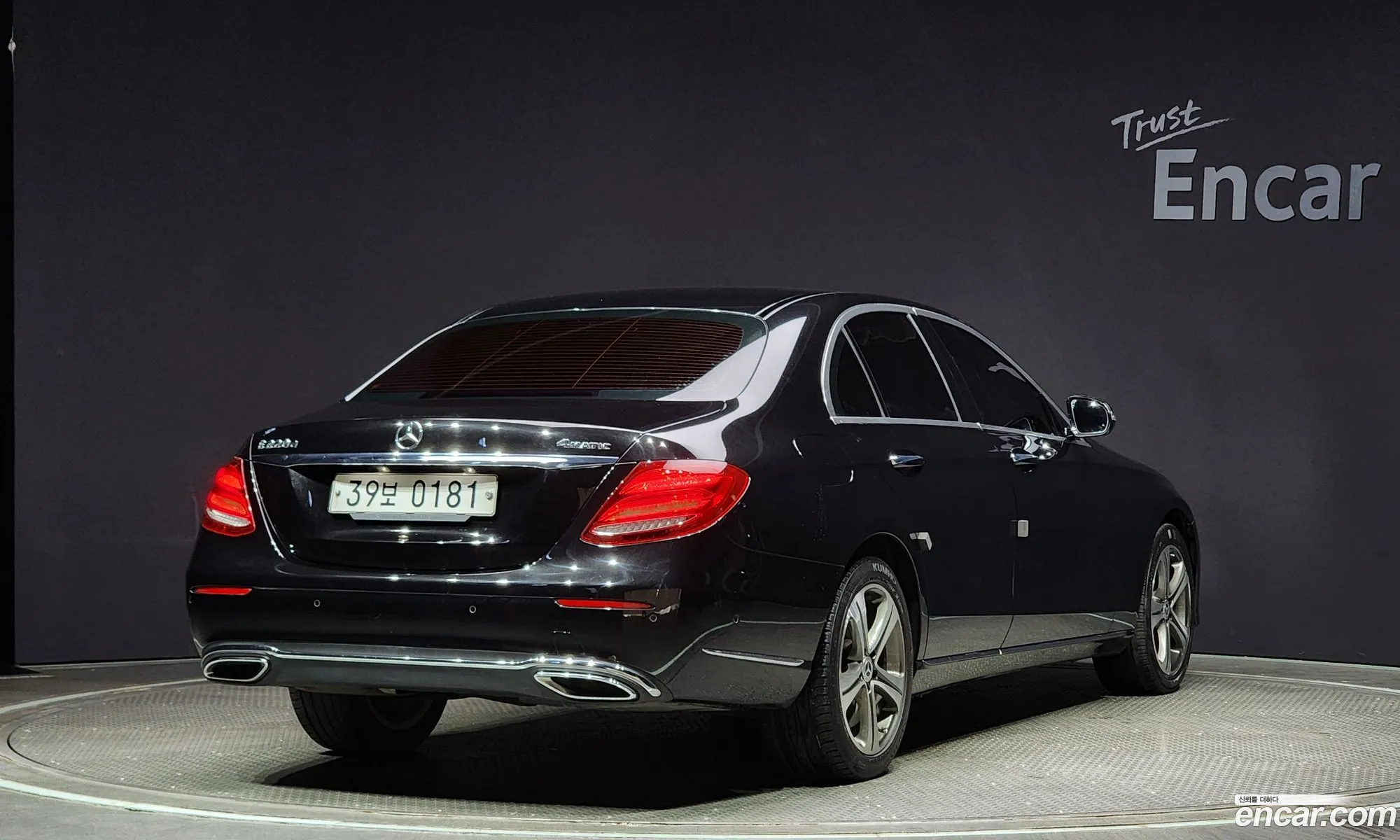 Mercedes-Benz E-Klasse E220D Exclusive 2017 - фотография 12783981
