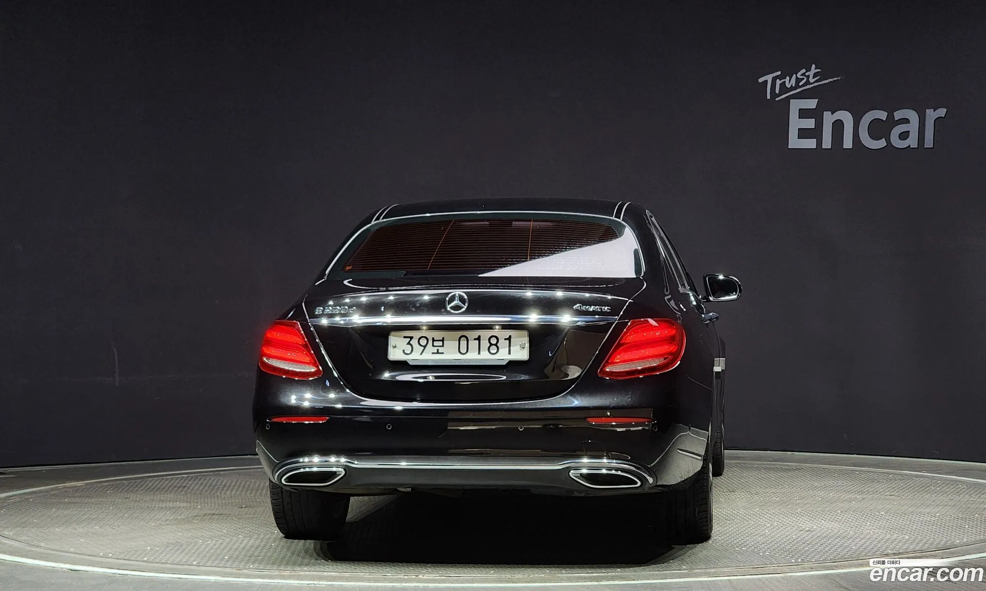 Mercedes-Benz E-Klasse E220D Exclusive 2017 - фотография 12783983