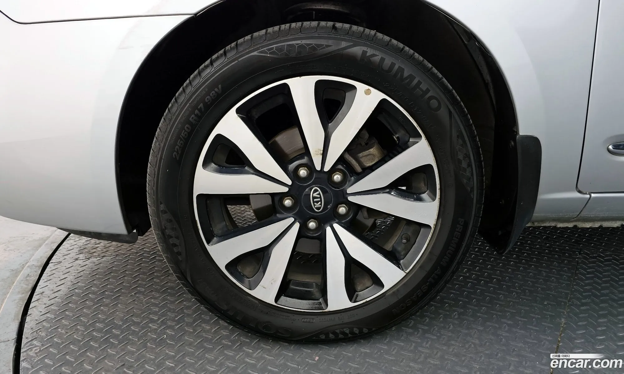 Kia Carens Ii Un Lpi 20 Glx 2011 - фотография 17537853