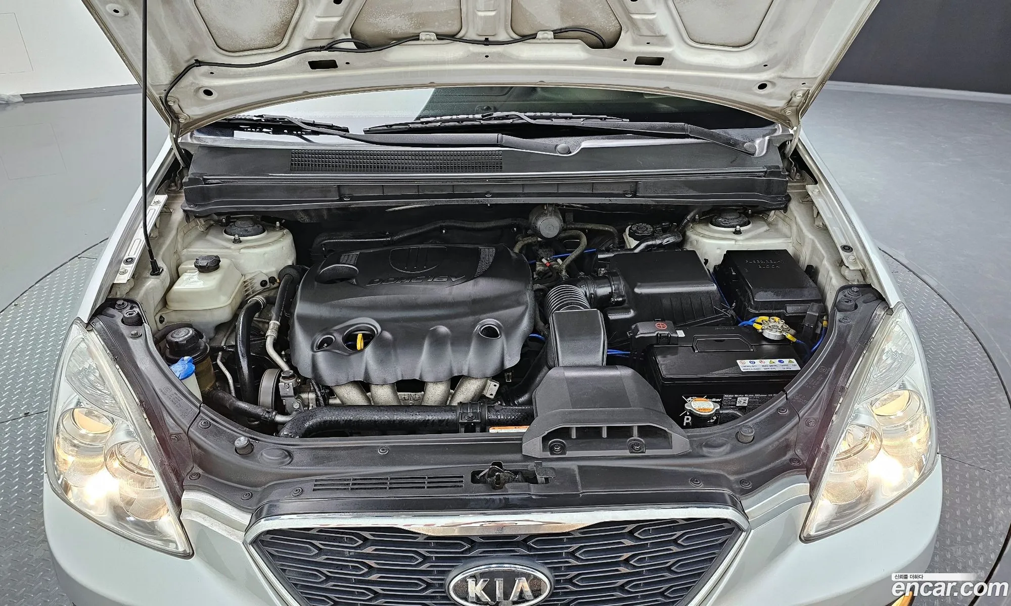 Kia Carens Ii Un Lpi 20 Glx 2011 - фотография 17537854
