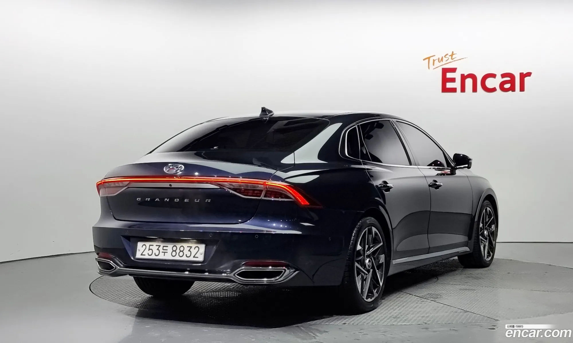 Hyundai Grandeur Vi 33 2020 - фотография 17882061