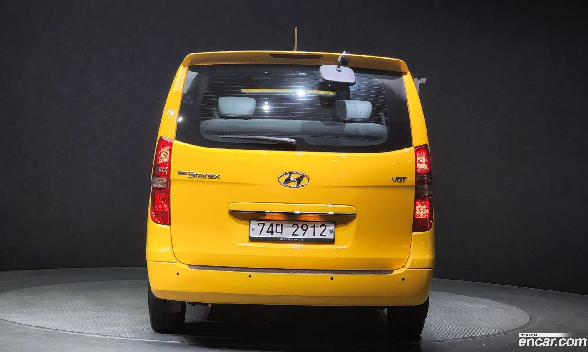 Hyundai Starex Wagon 12-Seater 2019 - фотография 16277711