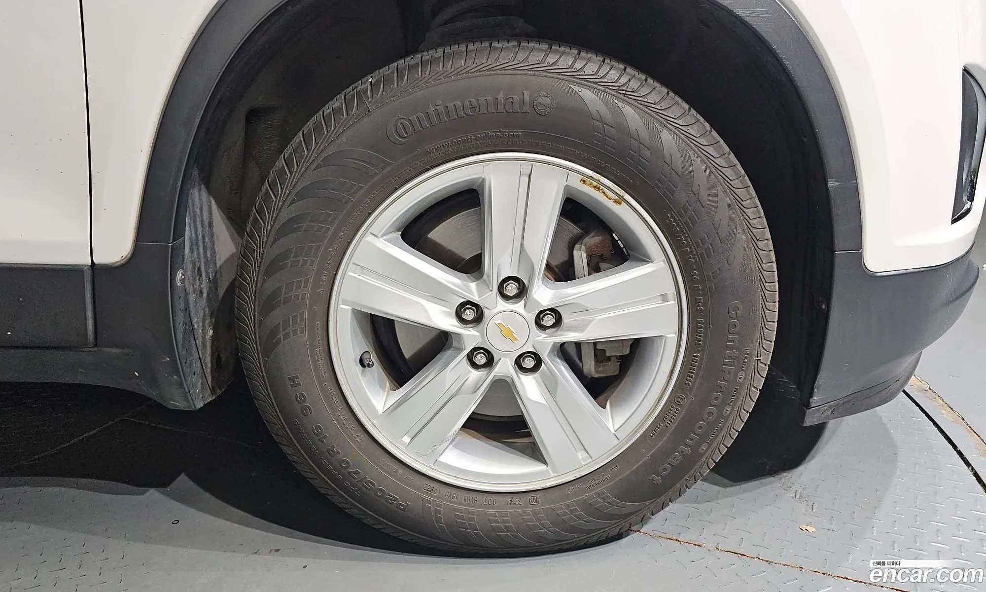 Chevrolet Trax I 14 Ls Deluxe 2013 - фотография 4747602