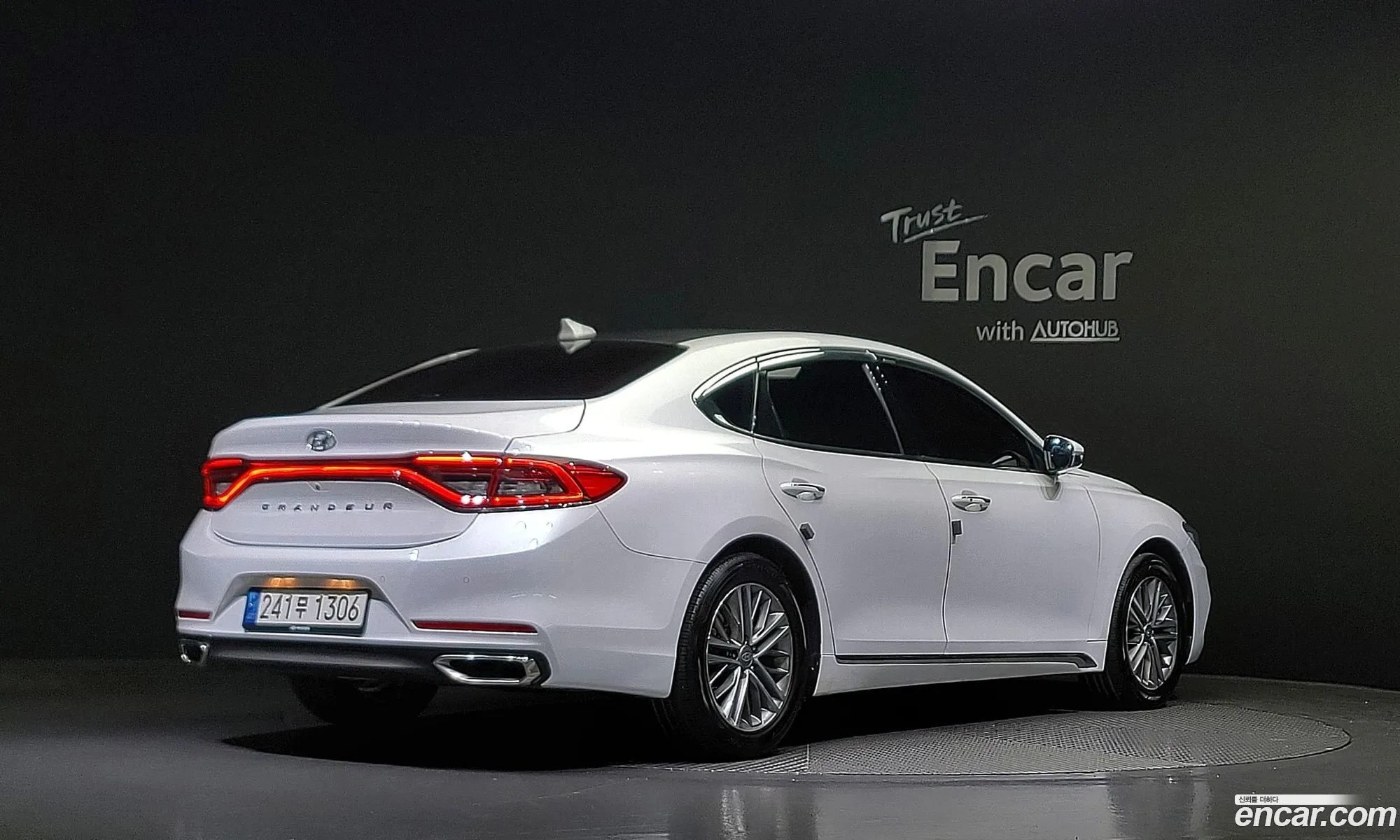Hyundai Grandeur Vi 30 Lpi Taxi Type 2018 - фотография 12530595