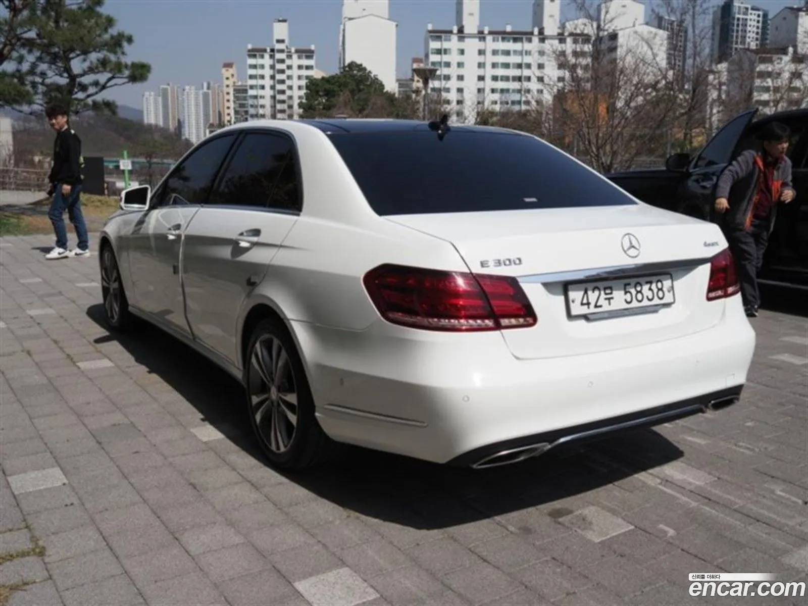 Mercedes-Benz E-Klasse Iv W212 S212 C207 E300 4Matic Avant Garde 2014 - фотография 13674493