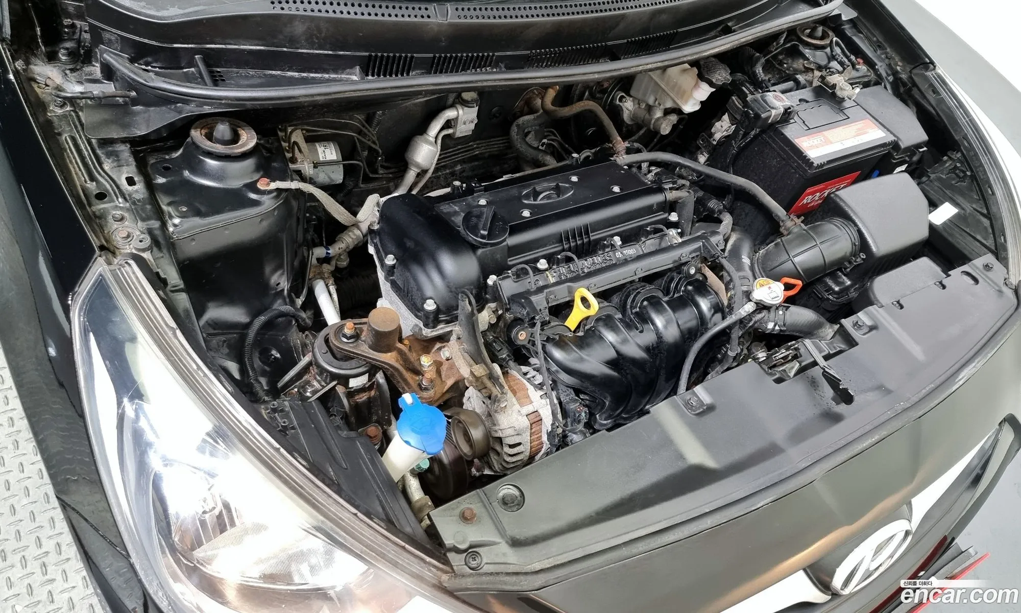 Hyundai Accent 14 Vvt Premier 2012 - фотография 11628522