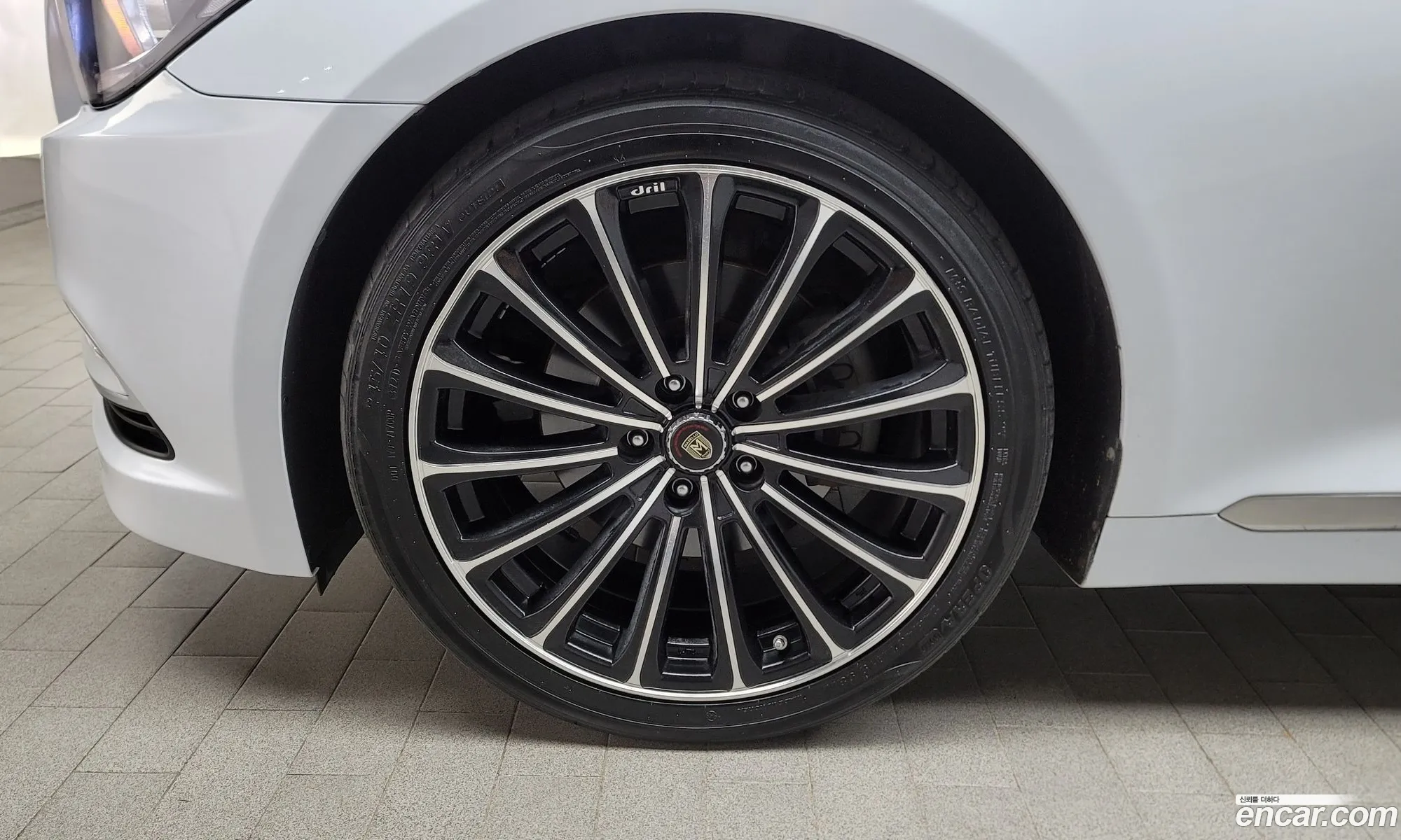 Hyundai Genesis Dh G330 Premium - фотография 18992979