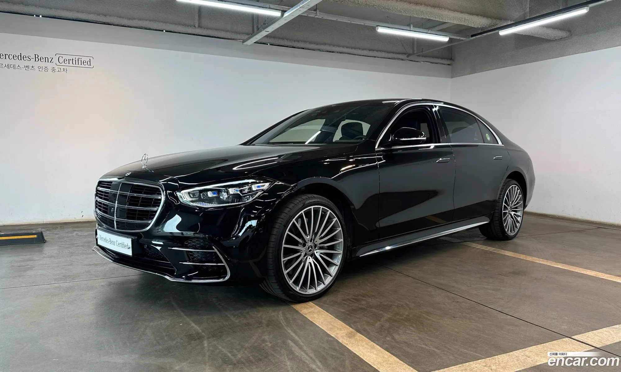 Mercedes-Benz S-Klasse S500L 4Matic 2023 - фотография 12634077
