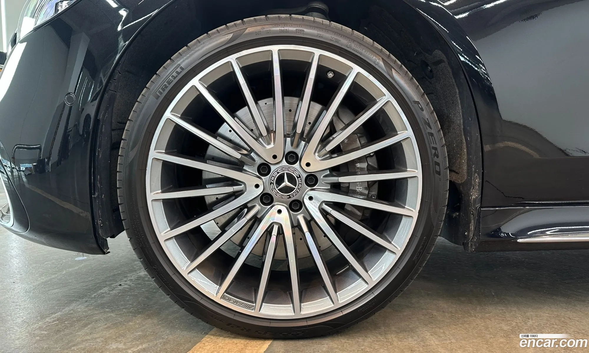 Mercedes-Benz S-Klasse S500L 4Matic 2023 - фотография 12634081