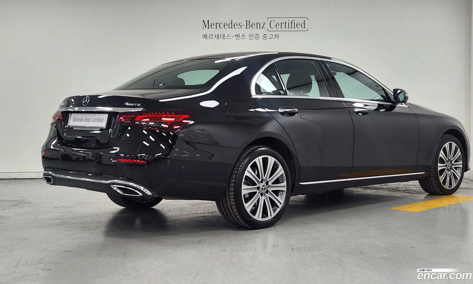 Mercedes-Benz E-Klasse E300E 4Matic Exclusive 2023 - фотография 13141804
