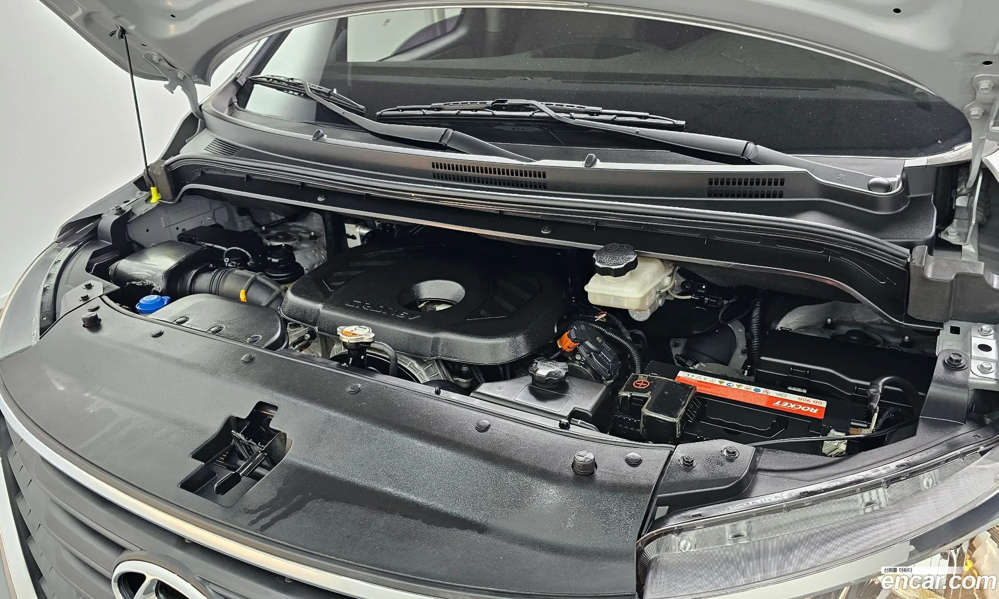 Hyundai Starex Wagon 12-Seater 2019 - фотография 12935867