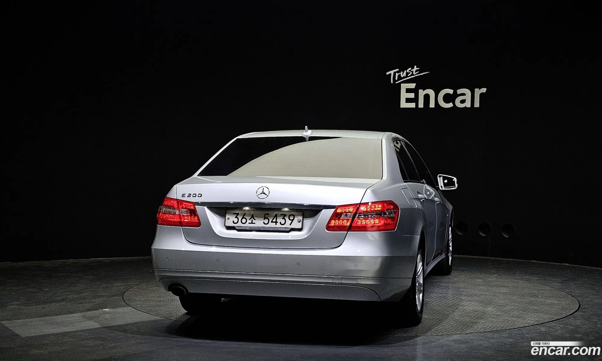 Mercedes-Benz E-Klasse Iv W212 S212 C207 E200 Cgi 2012 - фотография 14012465