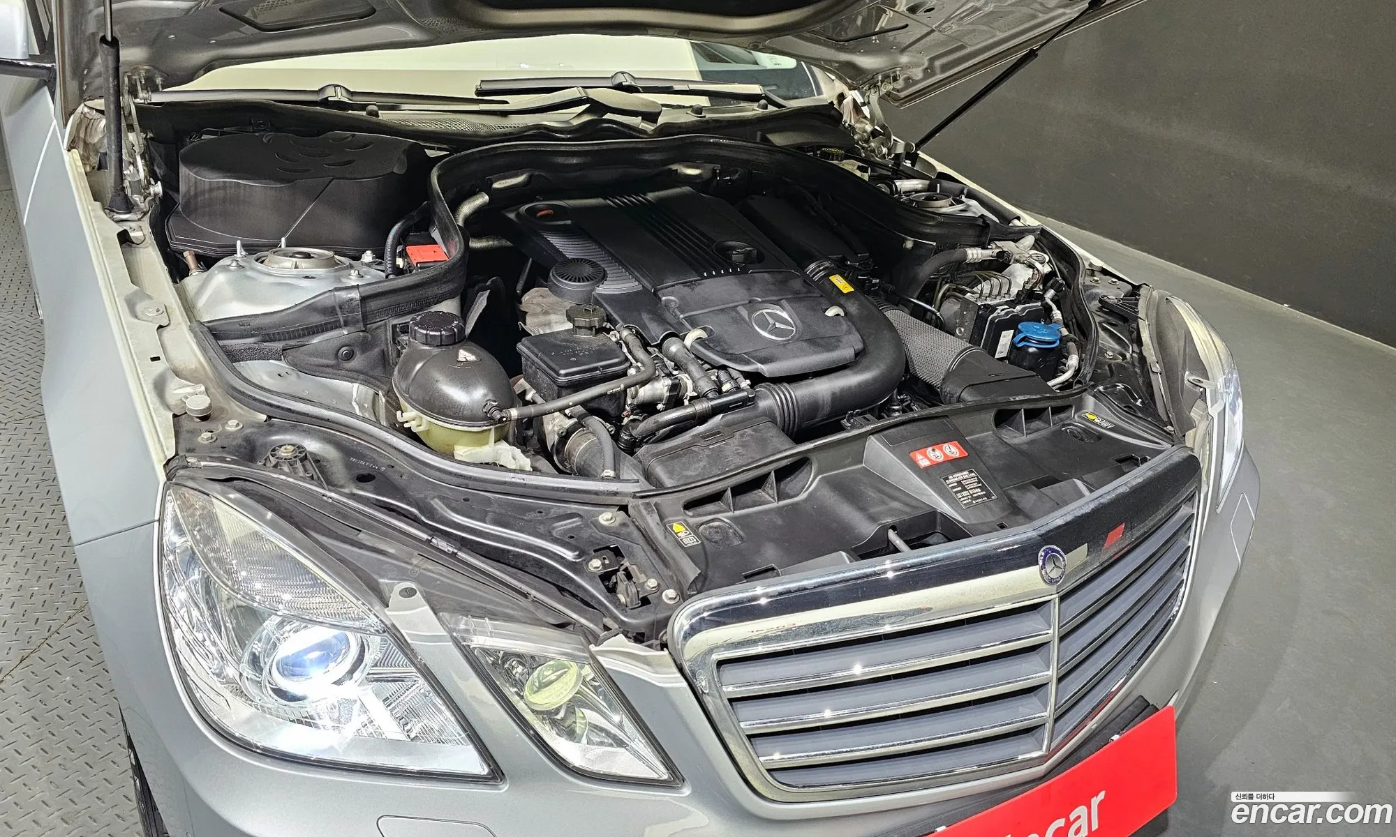 Mercedes-Benz E-Klasse Iv W212 S212 C207 E200 Cgi 2012 - фотография 14012467