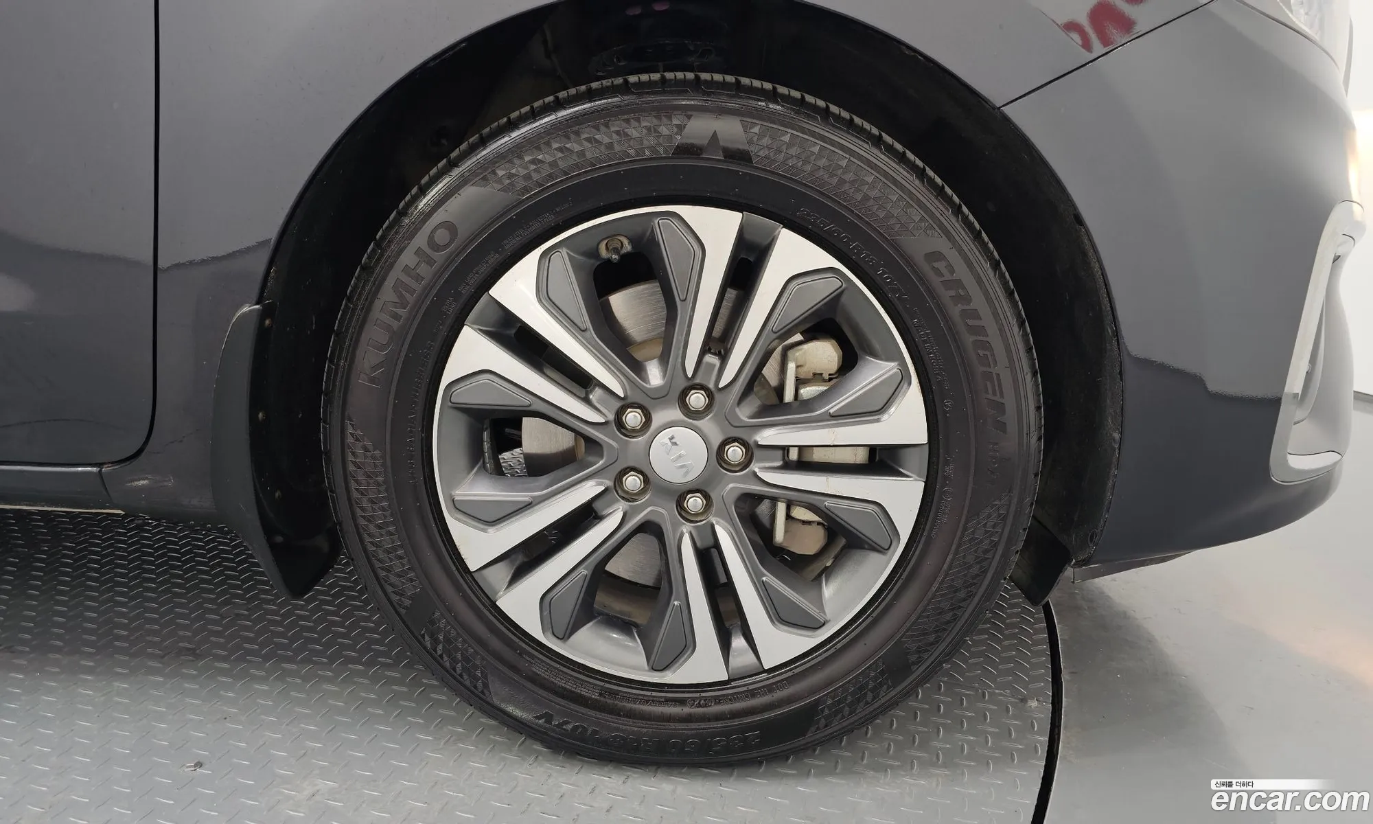 Kia Carnival Iii 9-Seater Luxury 2019 - фотография 13199301