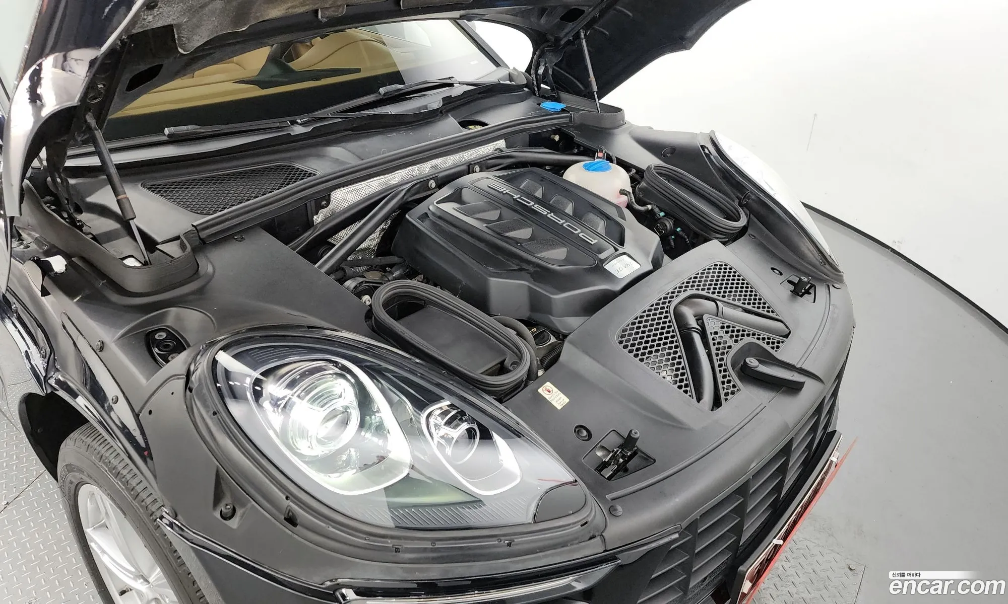 Porsche Macan 30S 2015 - фотография 3903105