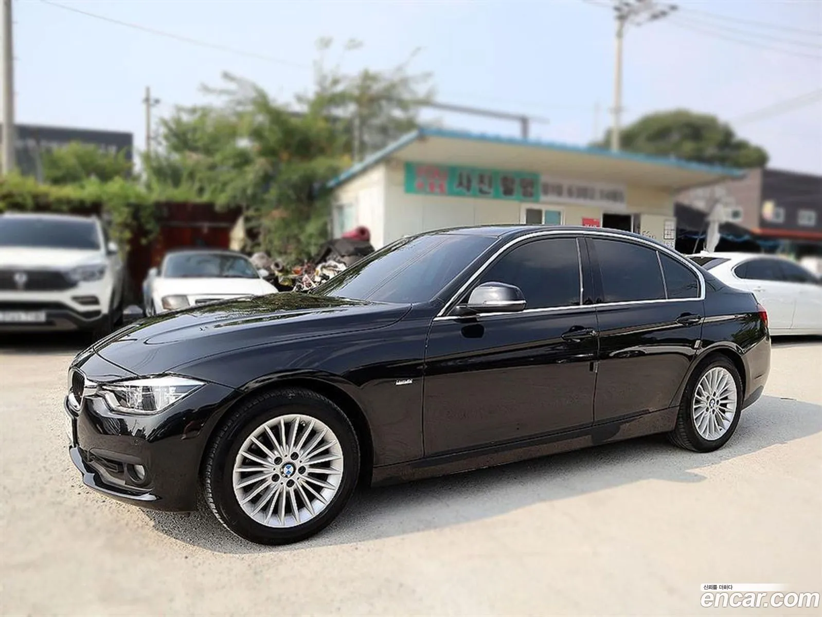 BMW 3Er 320I Luxury 2018 - фотография 15101055