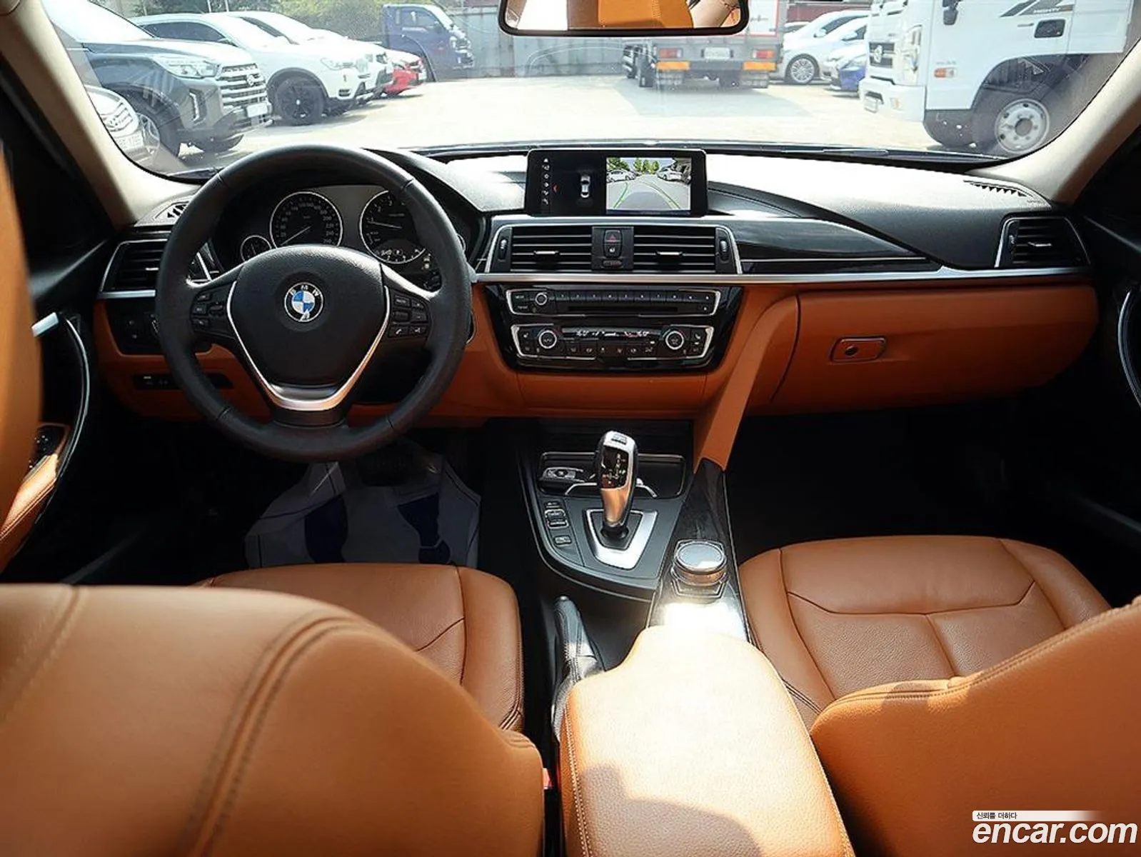 BMW 3Er 320I Luxury 2018 - фотография 15101059