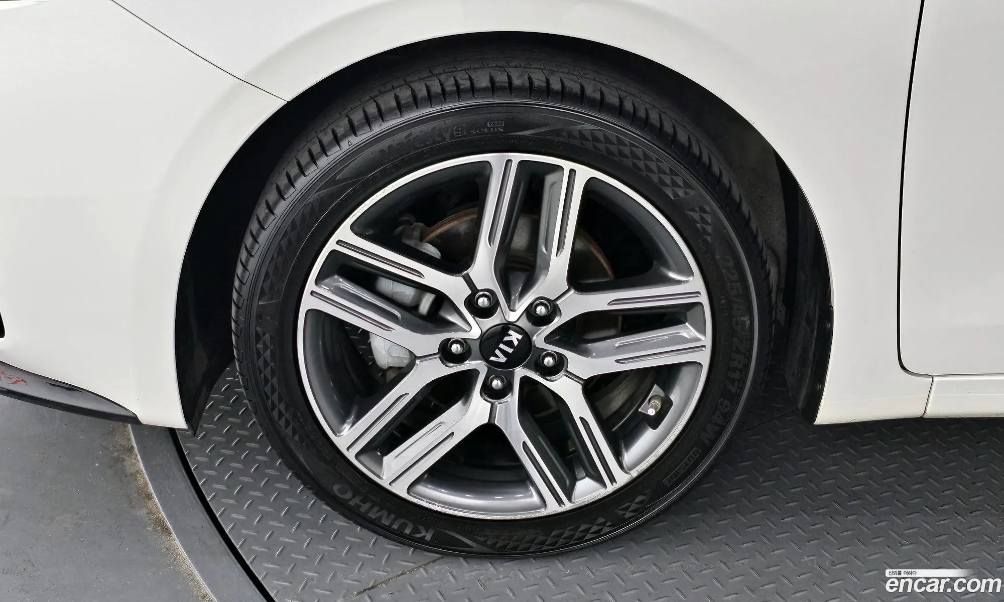 Kia K3 Luxury 2020 - фотография 15664173
