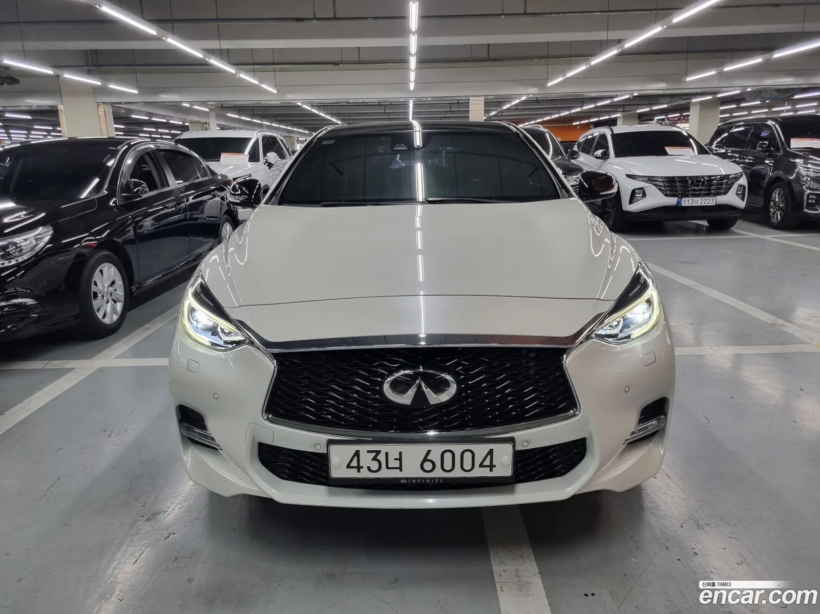 Infiniti Q30 Q30 20 Premium 2017 - фотография 3982407