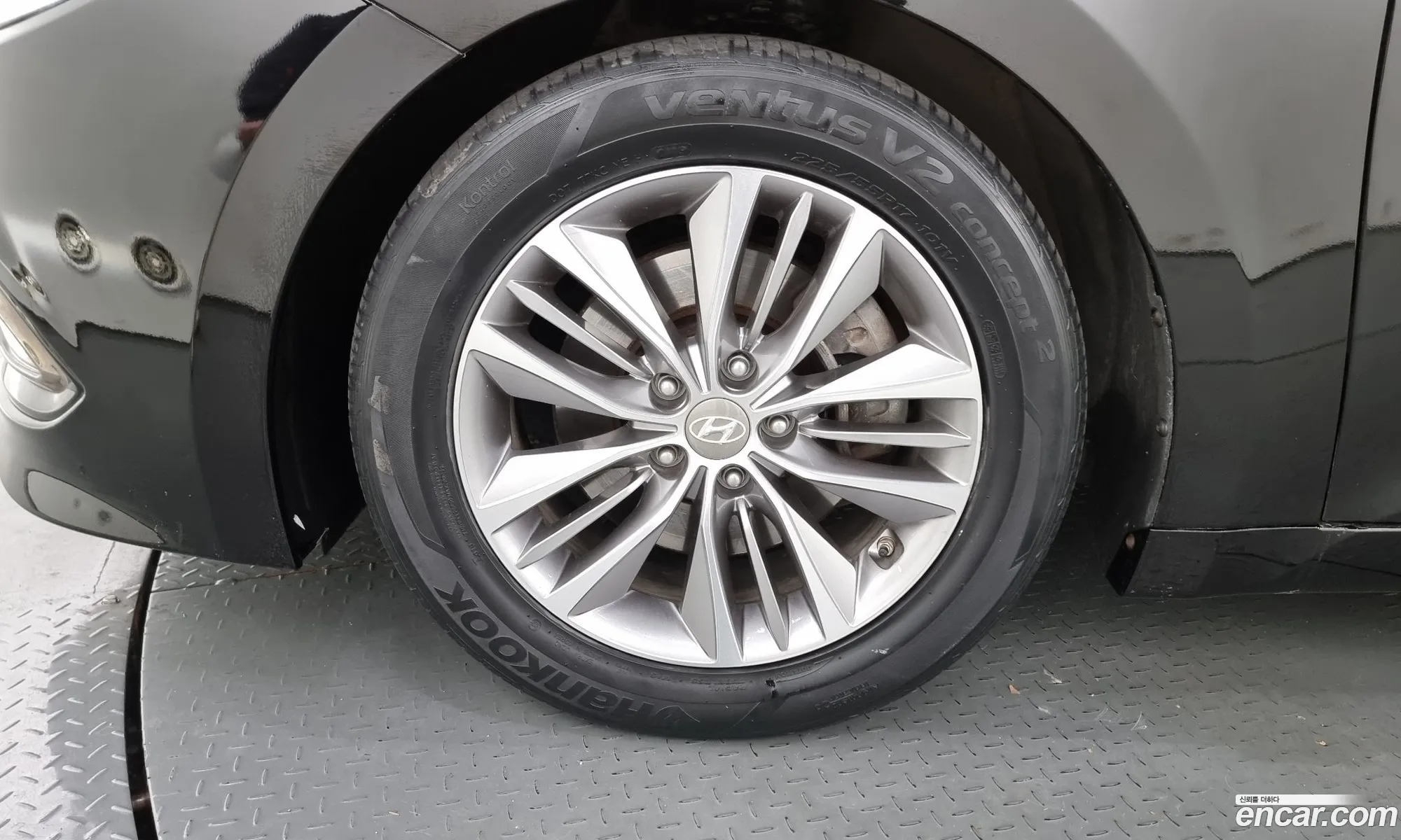 Hyundai Grandeur V Hg240 Modern 2015 - фотография 11850083