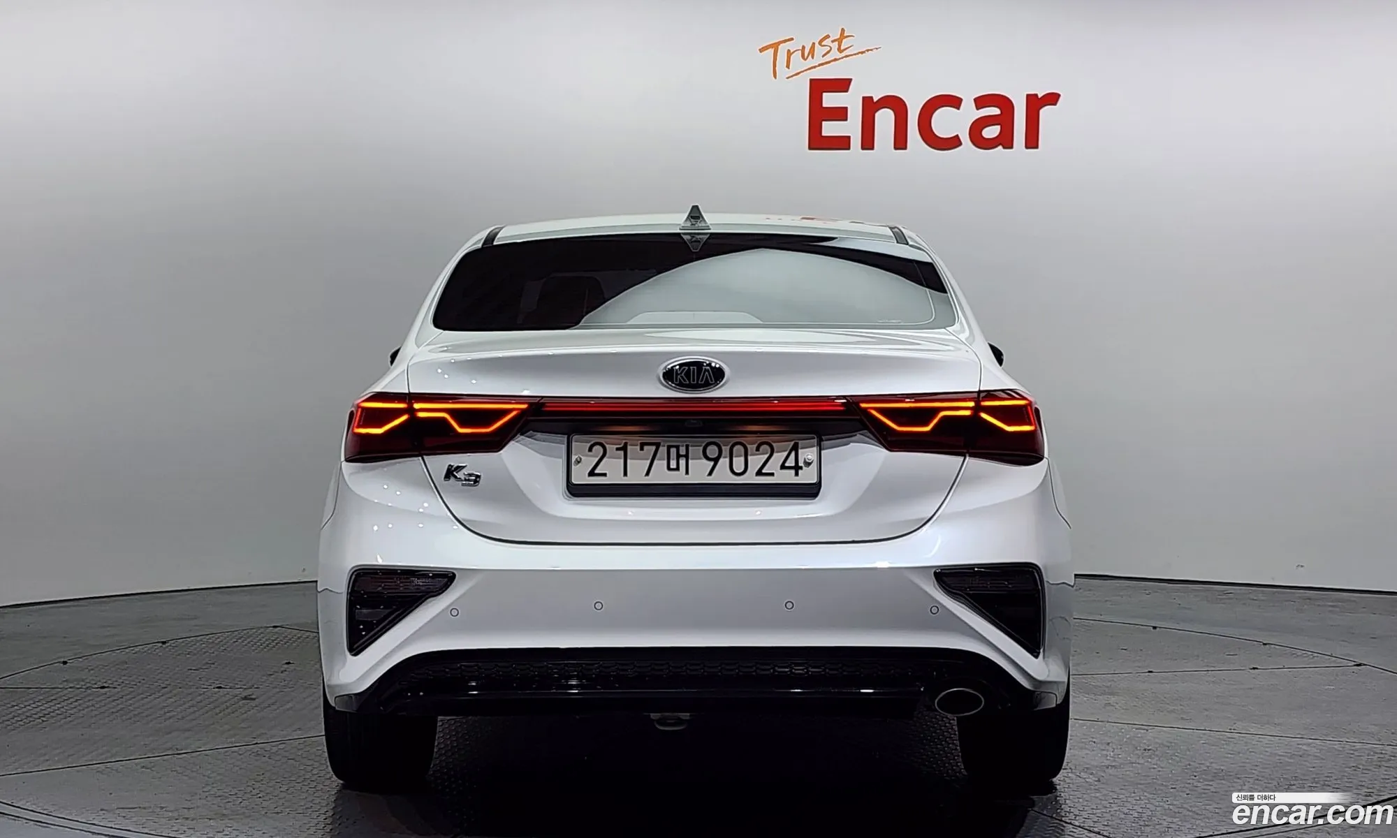 Kia K3 Luxury 2019 - фотография 19270385