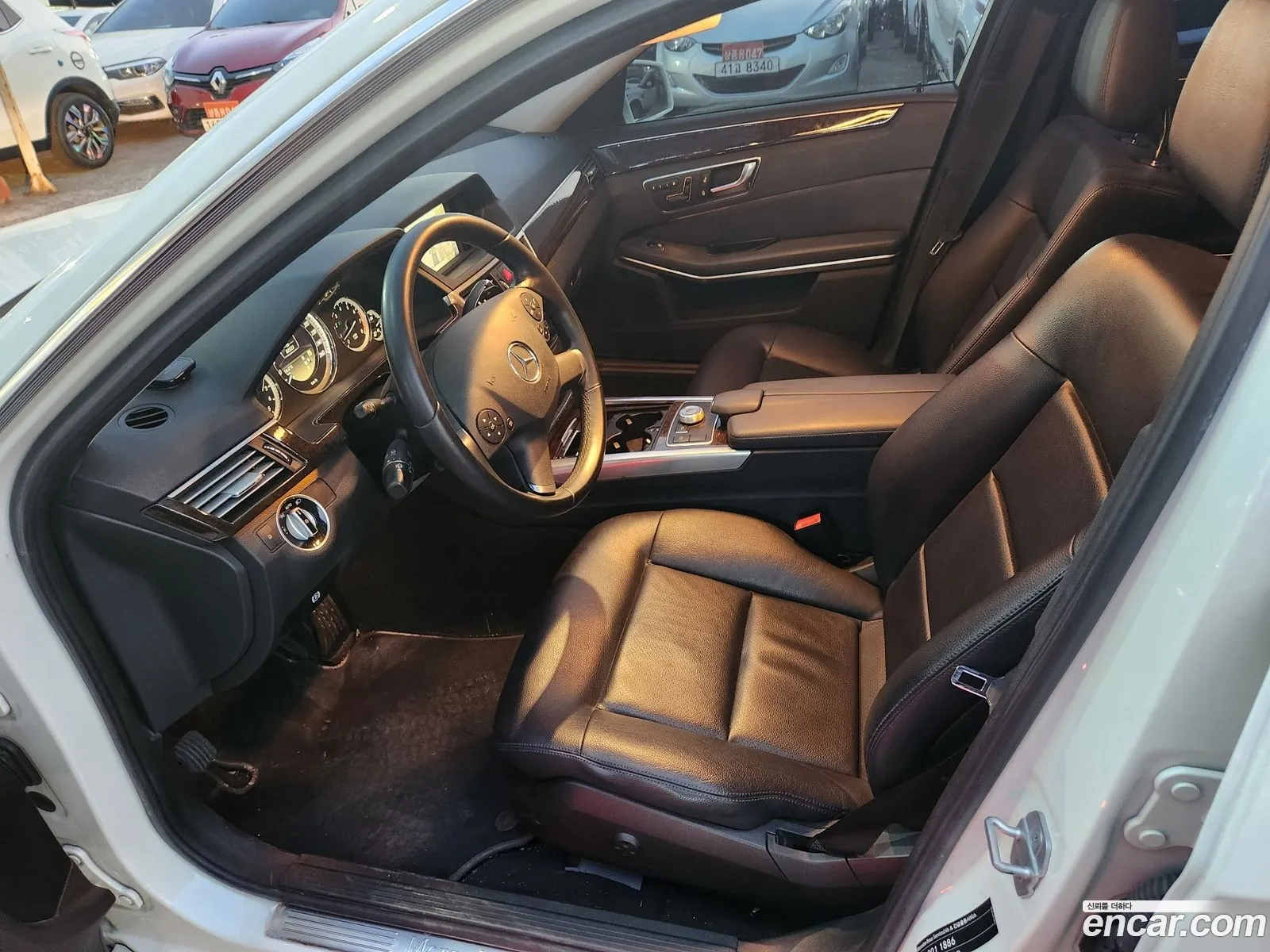 Mercedes-Benz E-Klasse Iv W212 S212 C207 E200 Cgi 2012 - фотография 12680834
