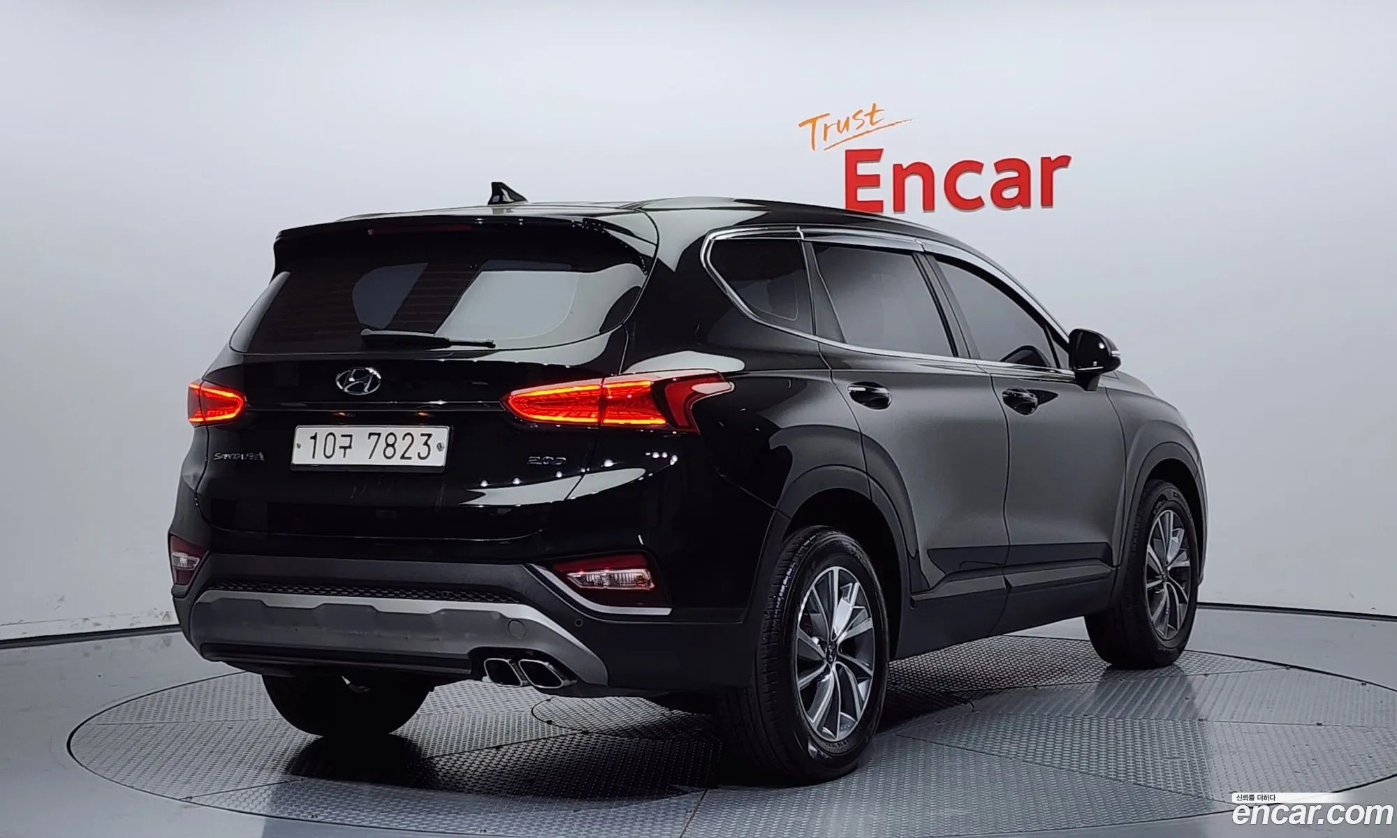 Hyundai Santa Fe Diesel 20 2Wd 2019 - фотография 15978913