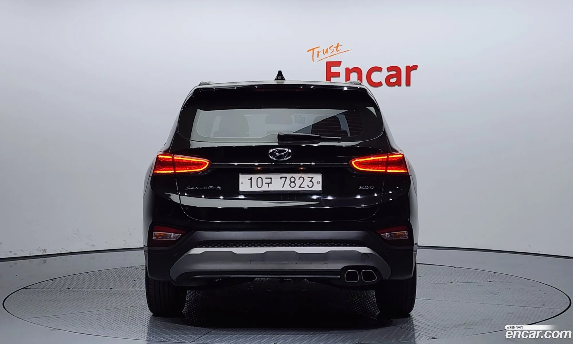 Hyundai Santa Fe Diesel 20 2Wd 2019 - фотография 15978915