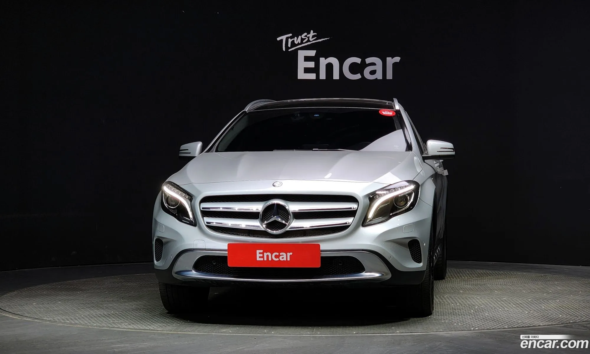 Mercedes-Benz Gla-Klasse Gla200 D 4Matic Activity Edition 2017 - фотография 13648241