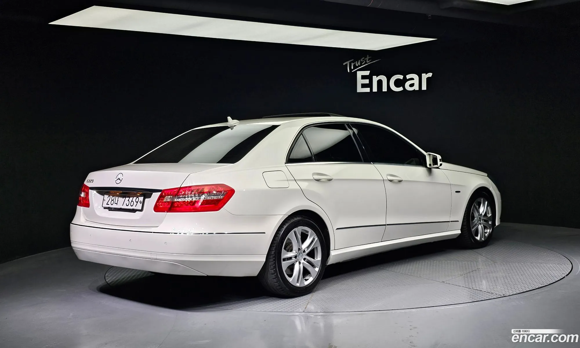 Mercedes-Benz E-Klasse Iv W212 S212 C207 E220 Cdi Avantgarde 2011 - фотография 12406349