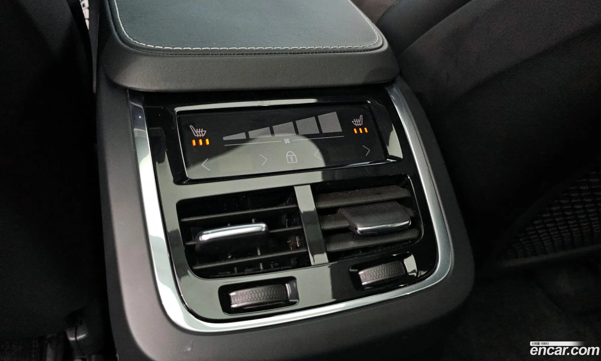 Volvo Xc90 T8 R-Design Hybrid 2021 - фотография 4027615